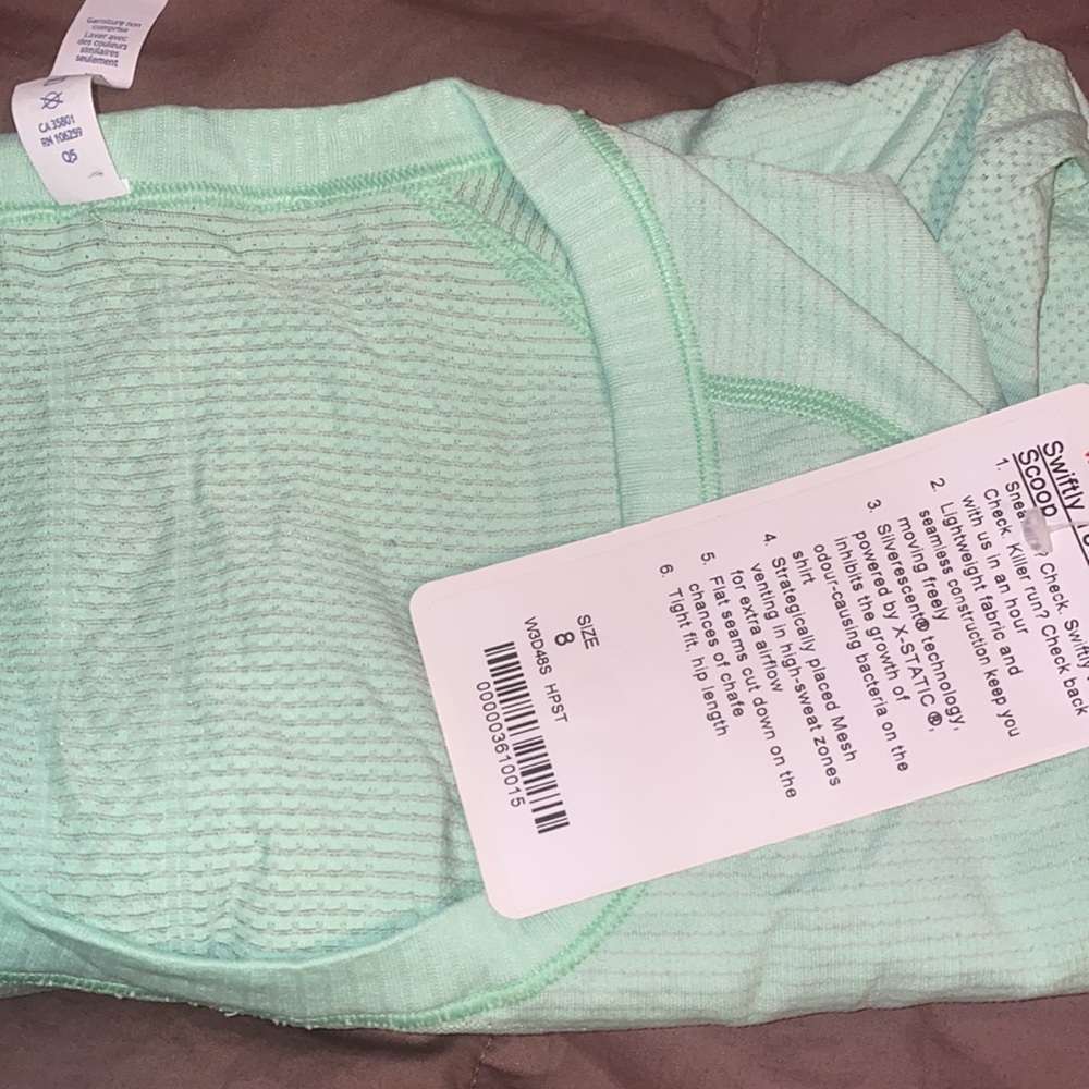 Mint/light green Lululemon Swiftly Tech Scoop, Size 8